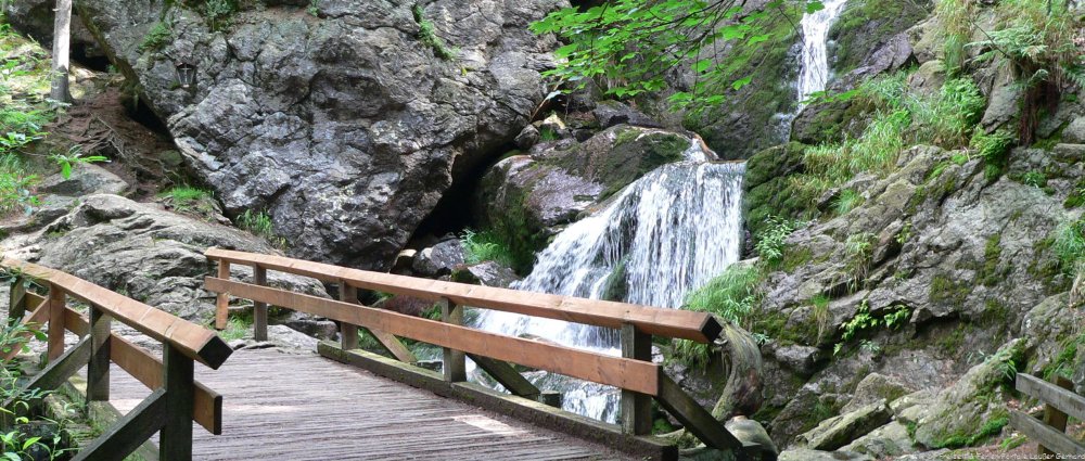 Wandern zu den Rieslochwasserfälle in Bodenmais Bodenmais Risloch Wasserfälle Wandern Ausflugsziele Bayerischer Wald