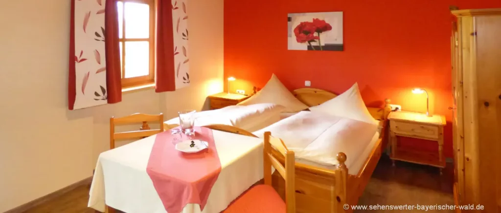 Hotel in Bayern Zimmer mit Frühstück Gasthof Übernachtung Pension