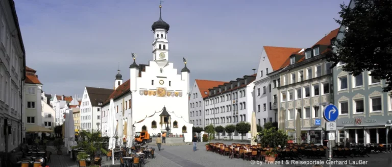 Sehenswürdigeiten kempten-ausflugsziele-freizeitangebote-rathausplatz-strassencafe