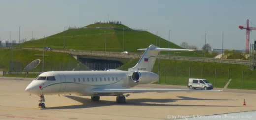 Flughafen in München Highlights Besucherhügel Aussichtspunkt