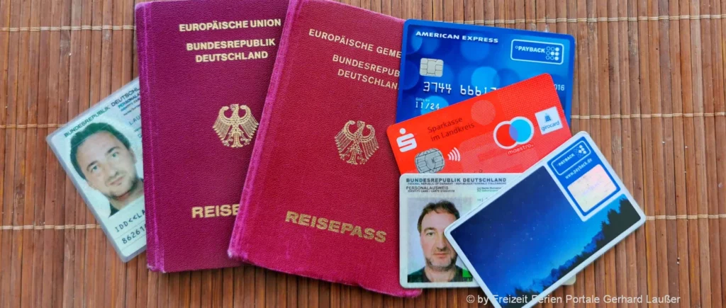 Reisedokumente Kreditkarten Reisepass Personalausweis als Kopie