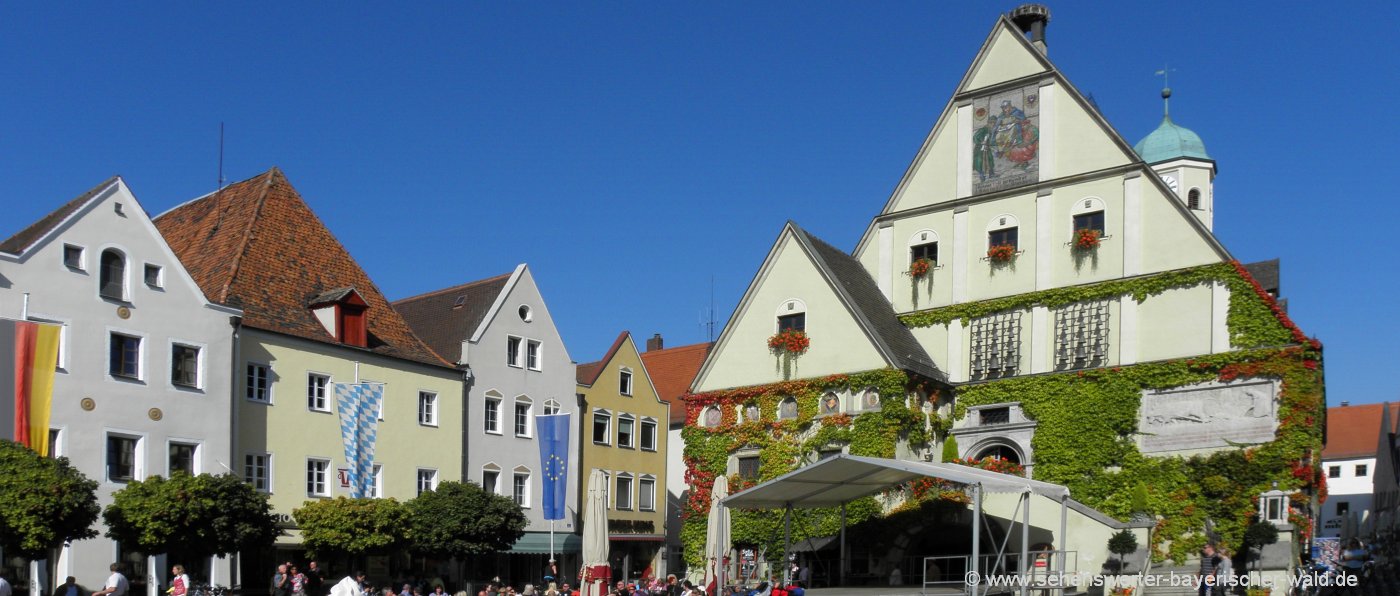 weiden-sehenswürdigkeiten-oberpfalz-ausflugsziele-stadtplatz