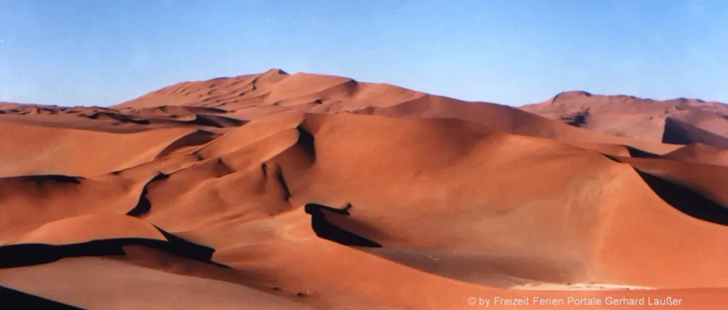 Wüste Namibia Reise mit Kindern planen - beste Reiseziele & Attraktionen